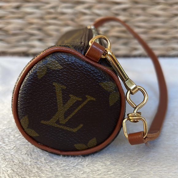 Authentic Louis Vuitton Mini Barrel Papillon Bag - Picture 5 of 11